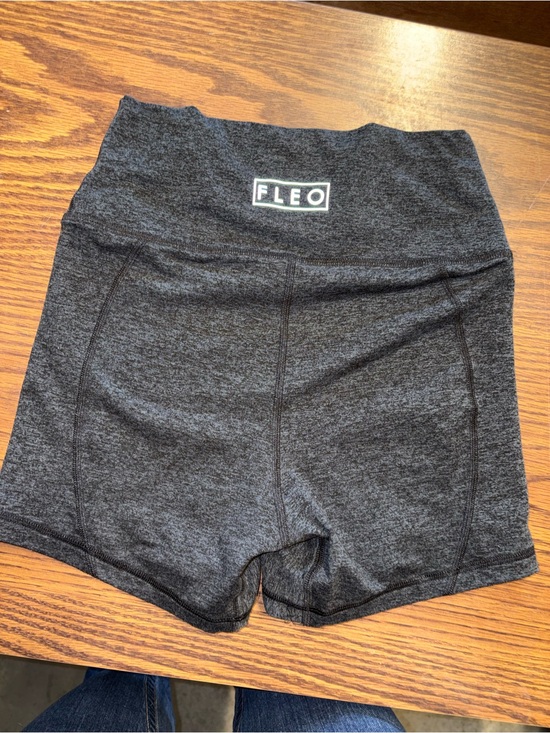 Fleo Pants - Fleo Women's High-Waist Bike Shorts - Charcoal